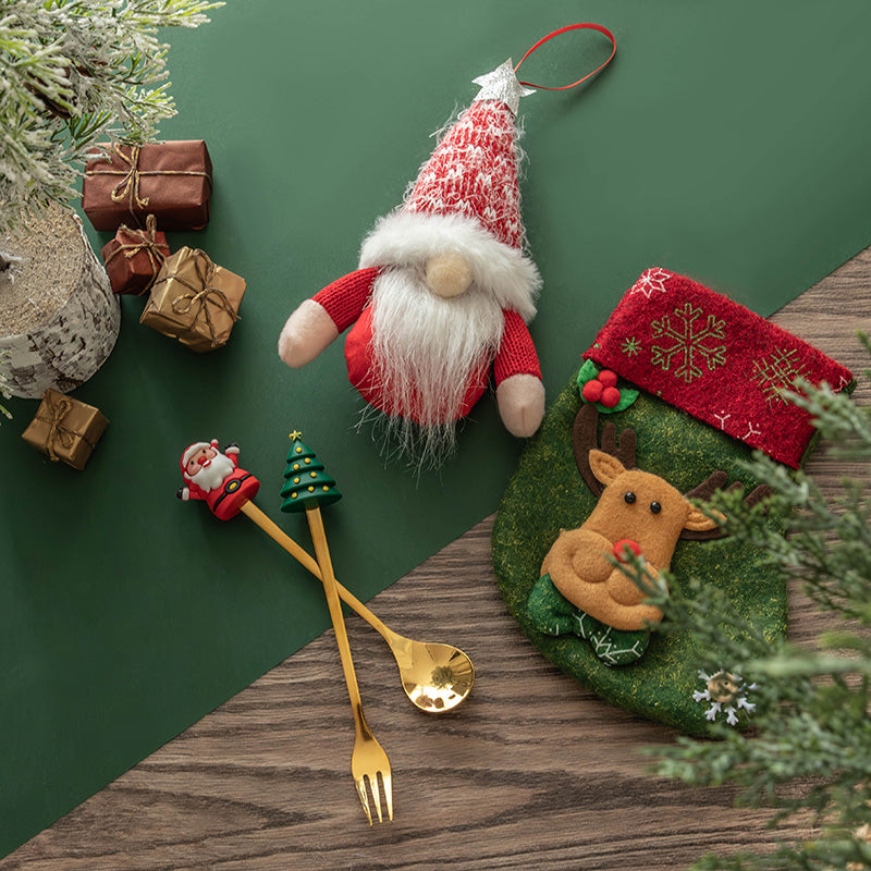 Free Random Christmas Goodie Bag Orders USD 119+